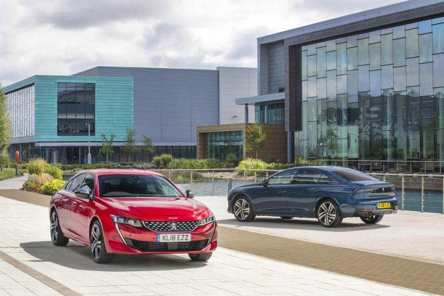  Peugeot 508 GT 2018 года  (UK) (фото 16 из 33)